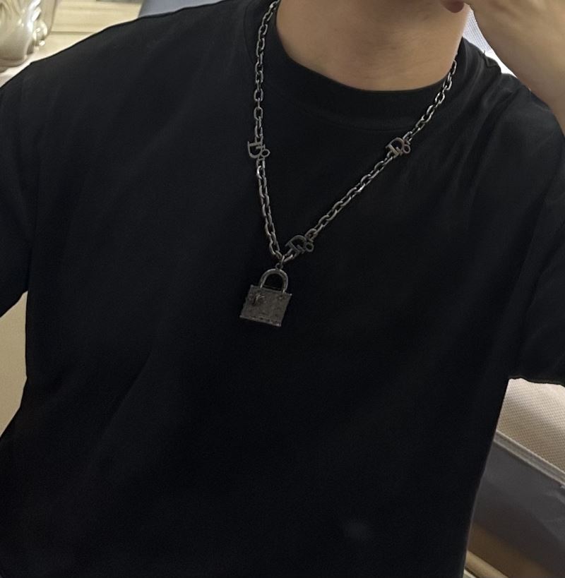 chr1st1an D10r necklaces